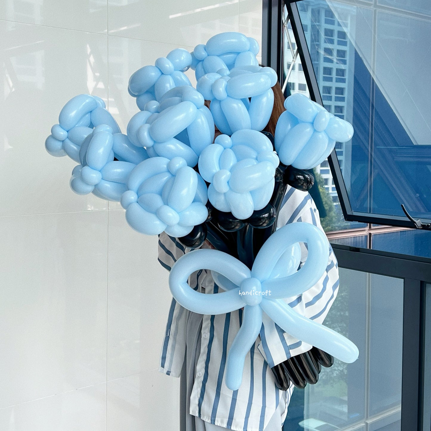 moonlit - baby blue & black flower balloon bouquet 🩵⋆.˚🦋ᝰ.