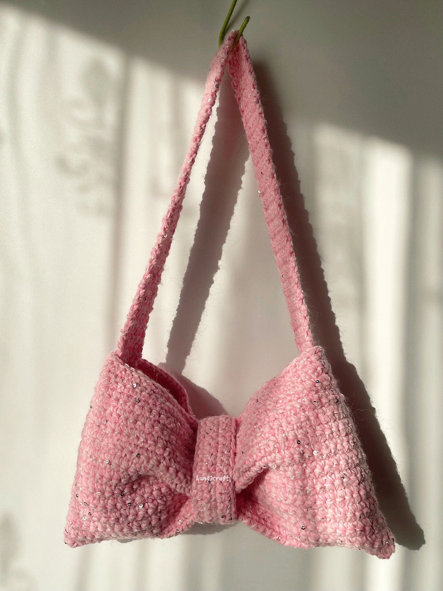 crochet bow bag - glittery pink ⋆౨ৎ˚⟡˖ ࣪