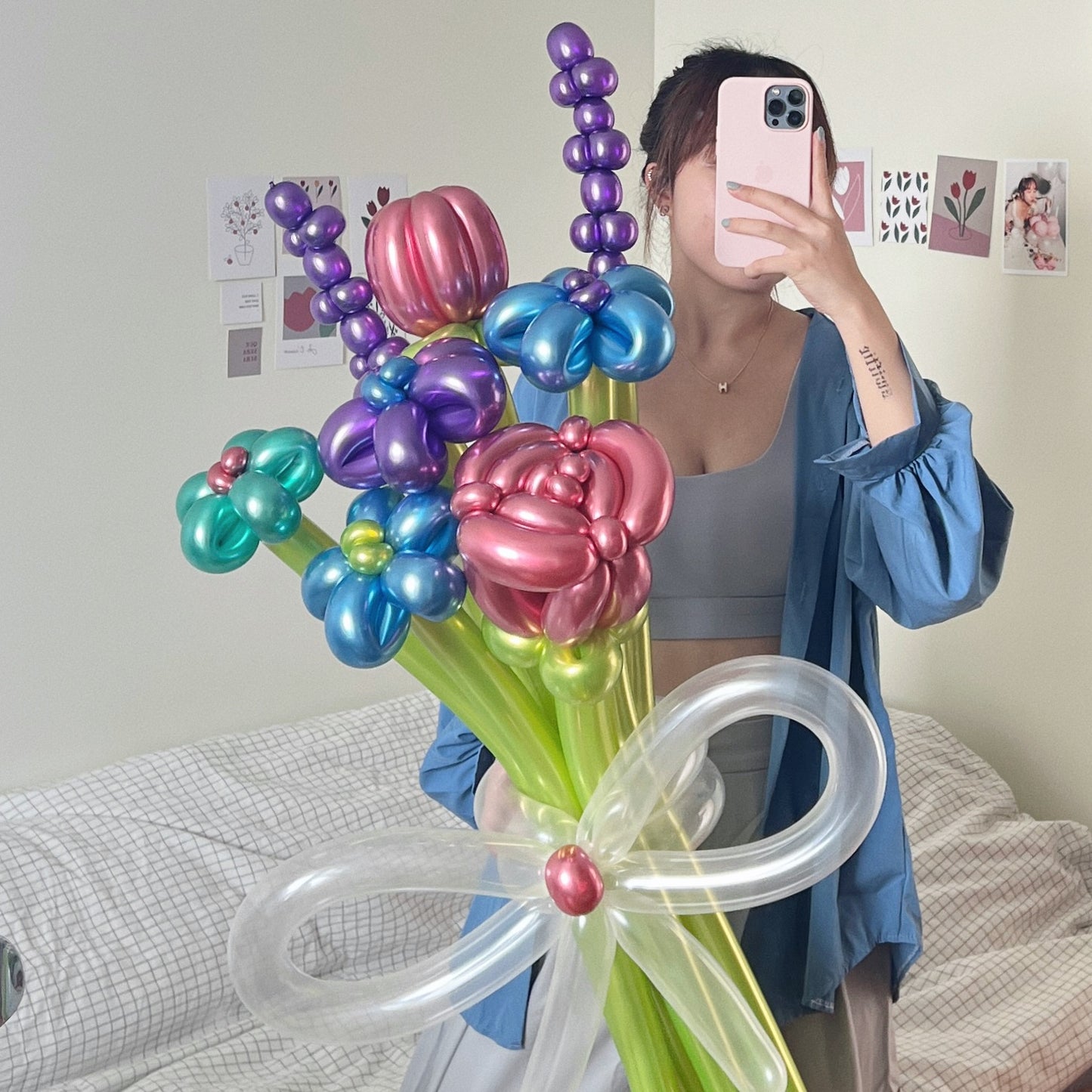 metallic colourful flower balloon bouquet 🪩