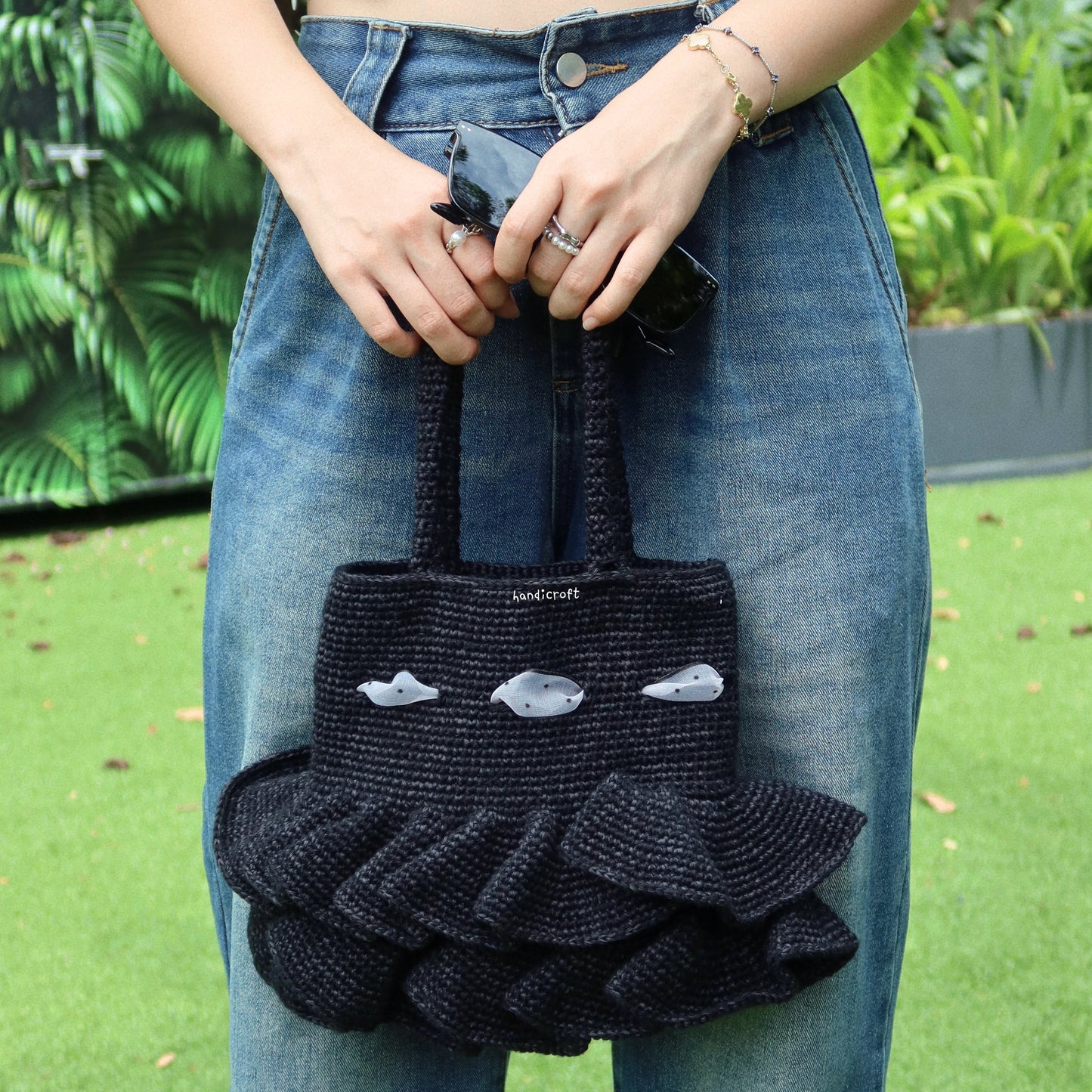 black velvet cake - crochet layered handbag 2