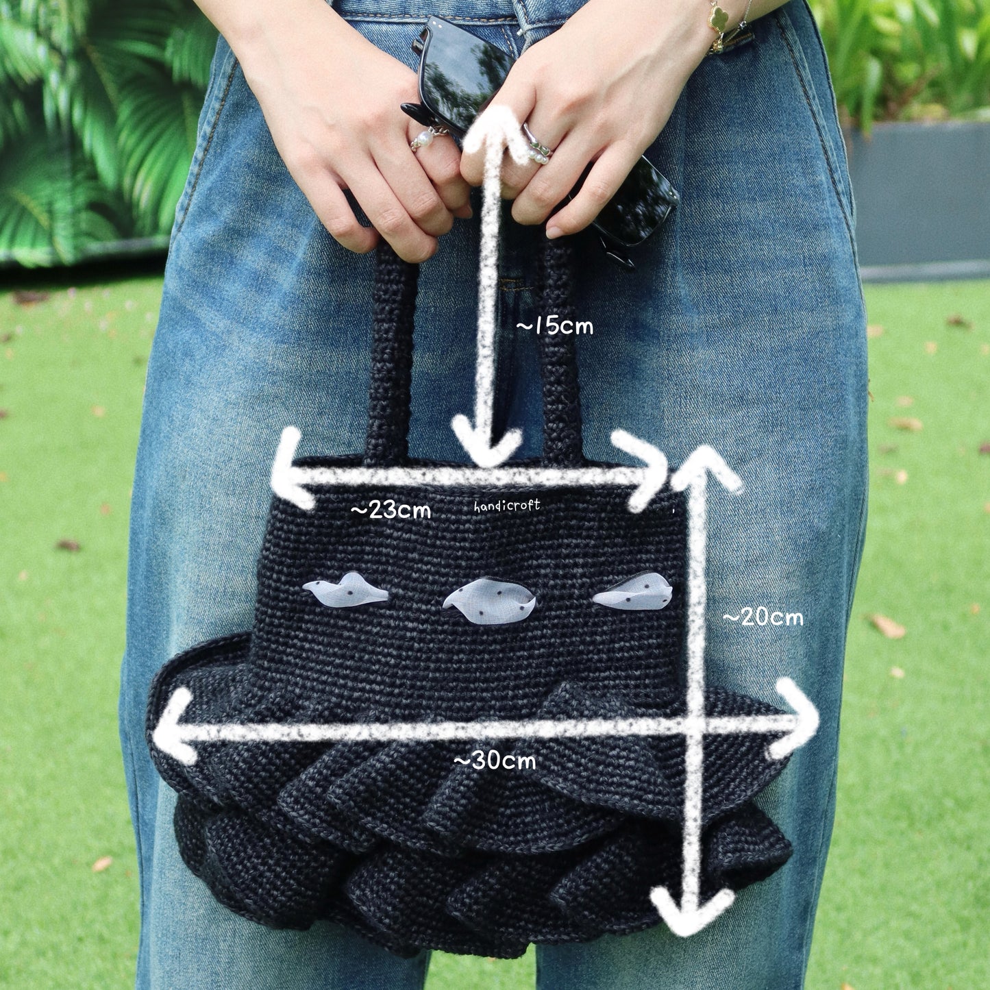 black velvet cake - crochet layered handbag measurement