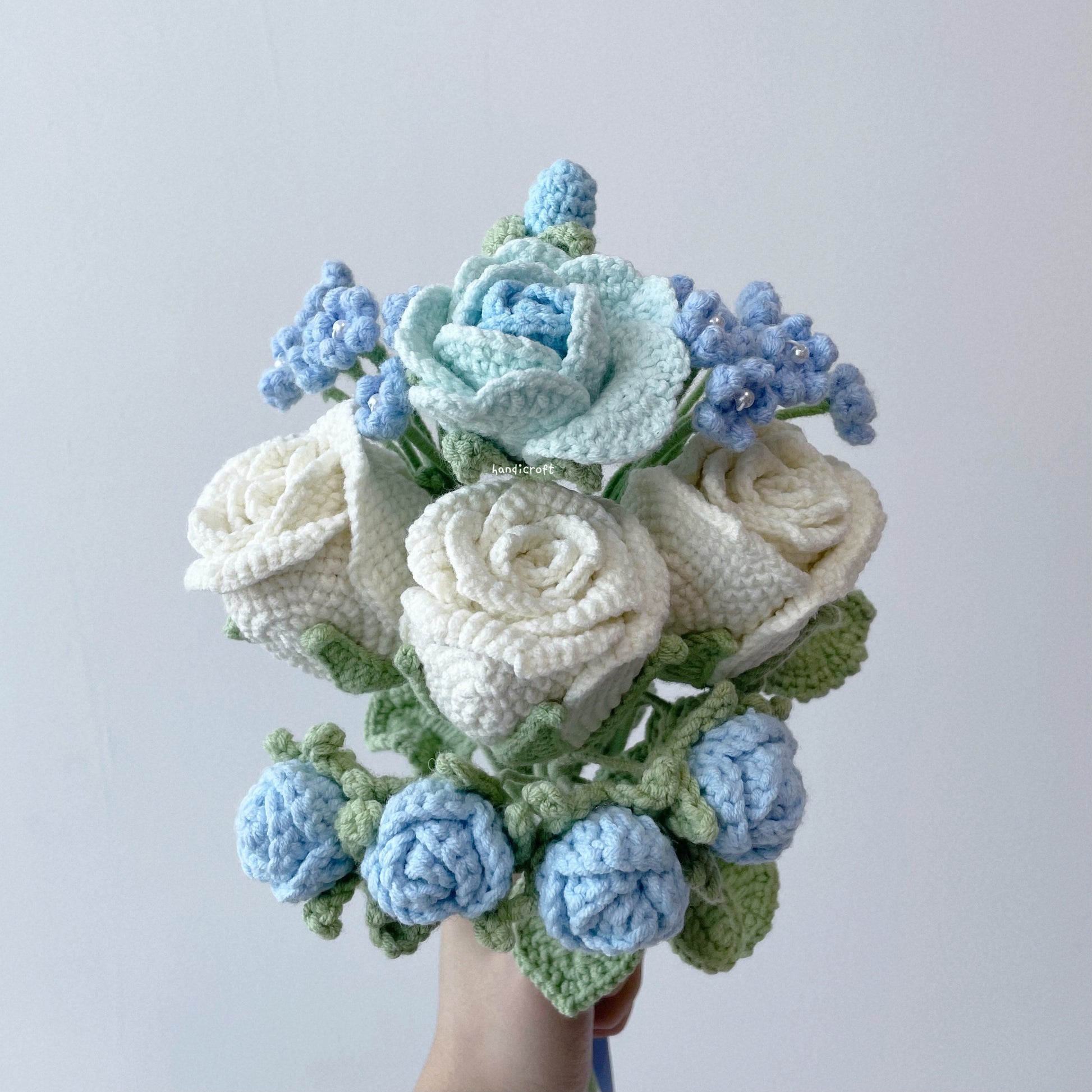 handicroft crochet flower bouquet trio of blushin' love off white roses blue theme