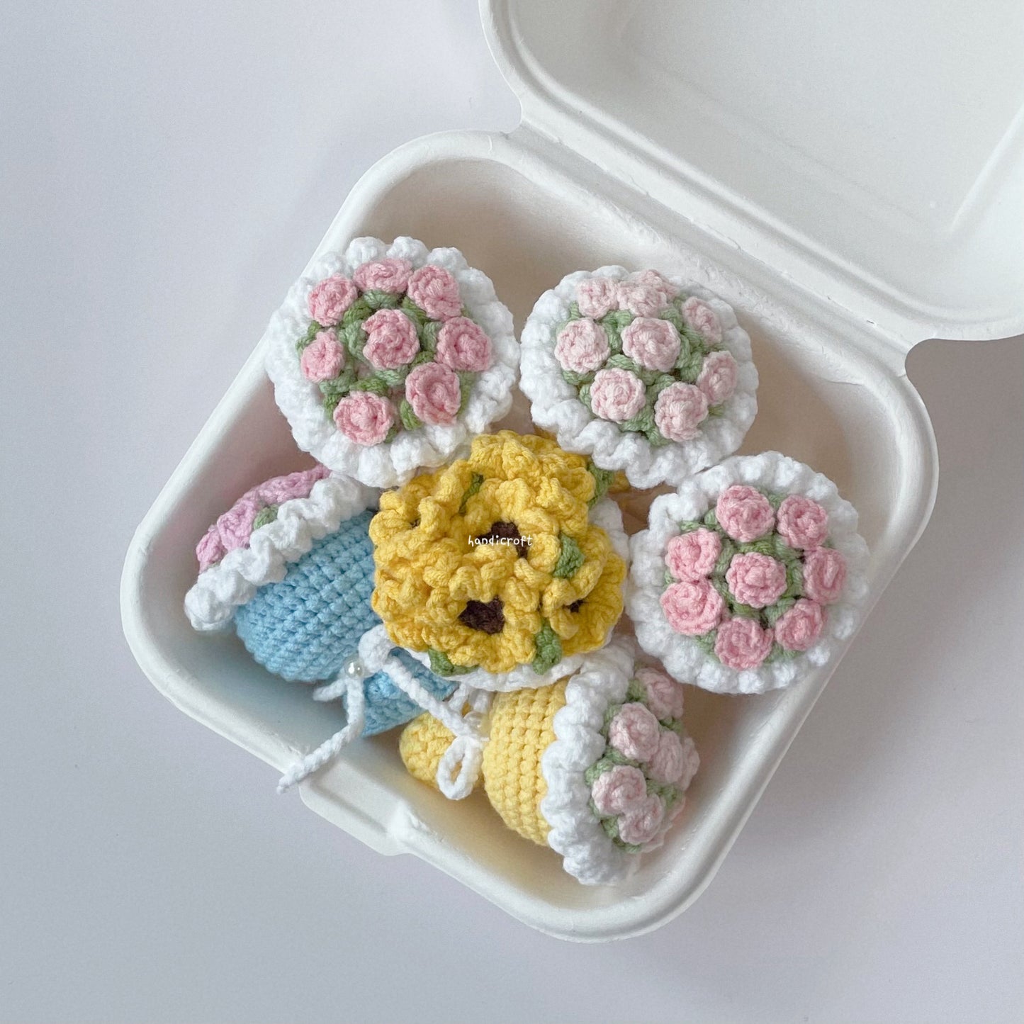 handicroft crochet mini flower bouquet tiny roses sunflower in pink blue yellow