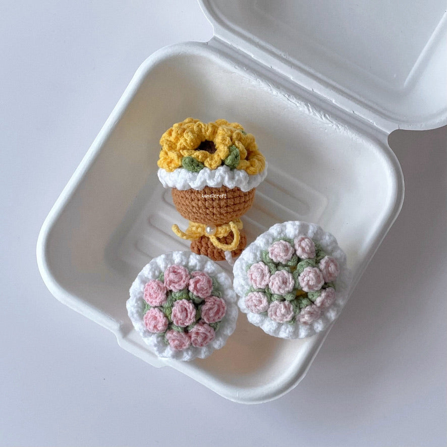 handicroft crochet mini flower bouquet tiny roses sunflower in pink blue yellow