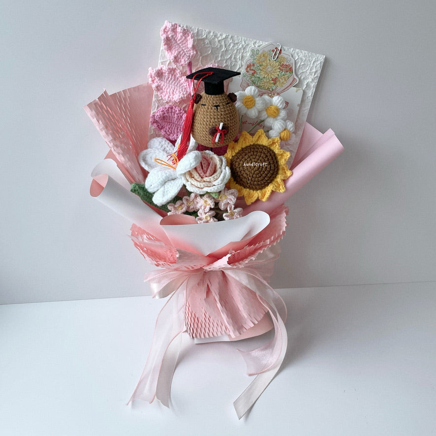 handicroft handmade crochet capybara graduation flower bouquet capy chapter pink
