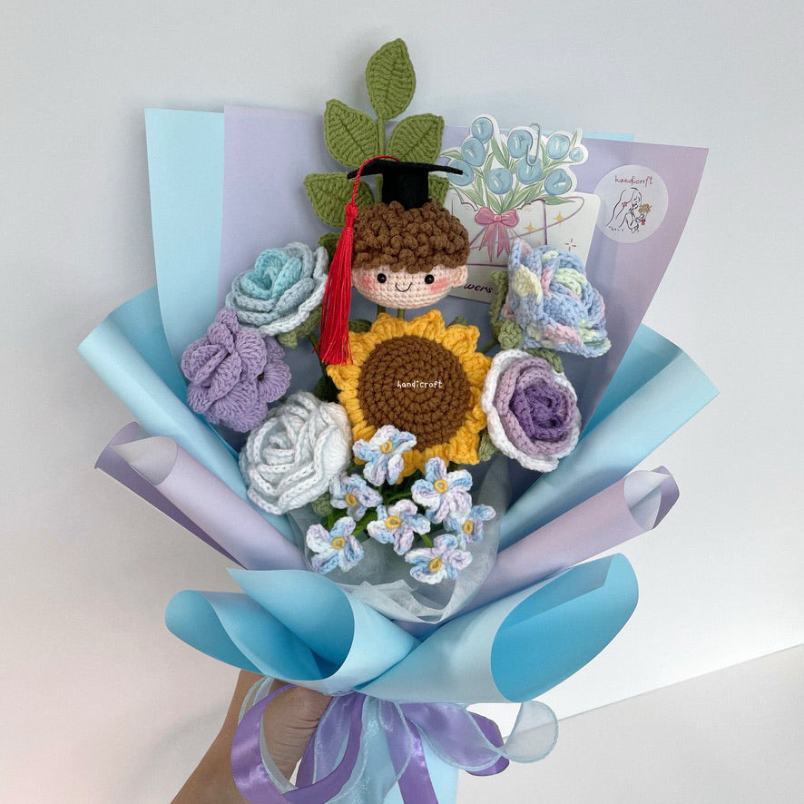 handicroft handmade crochet everlasting pastel light blue purple graduation flower bouquet blooming breeze