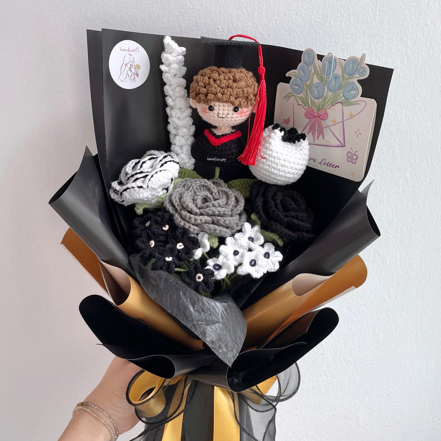 handicroft handmade crochet graduation special black & white monochrome flower bouquet shadow & shine