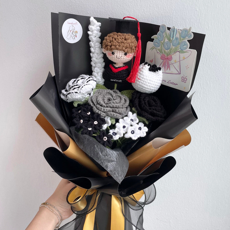 handicroft handmade crochet graduation special black & white monochrome flower bouquet shadow & shine