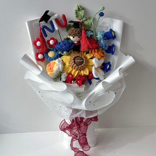 handicroft handmade crochet graduation special flower bouquet NTU special blooms garden edition