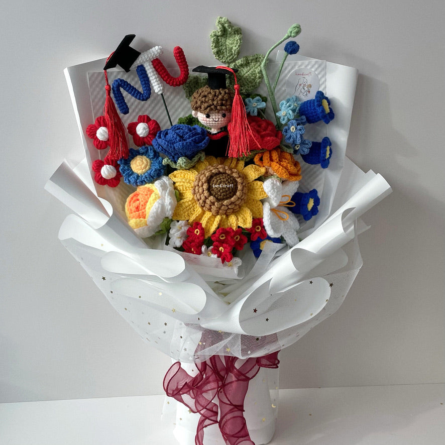 handicroft handmade crochet graduation special flower bouquet NTU special blooms garden edition