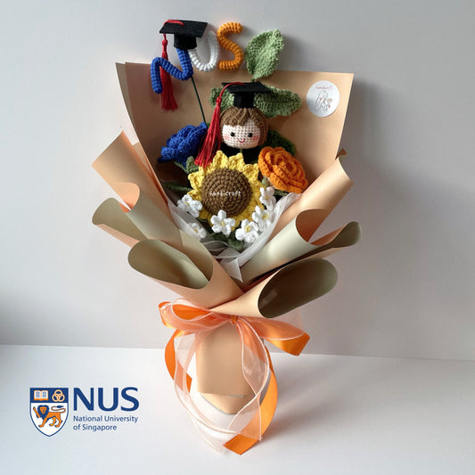 handicroft handmade crochet graduation special flower bouquet NUS special blooms NUS colour theme