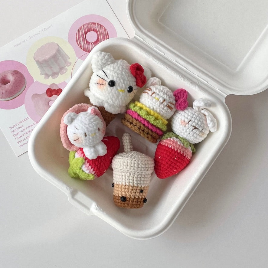 handicroft handmade crochet mini amigurumi keychains