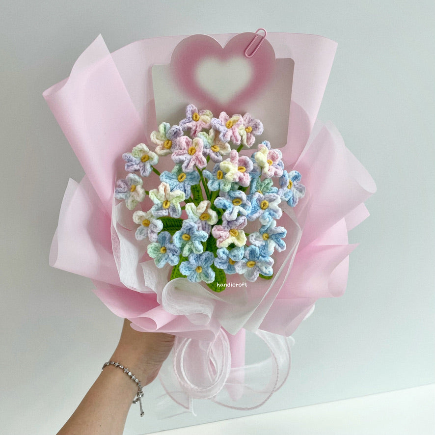 handicroft handmade crochet ombre forget-me-not flower bouquet fond memories pink