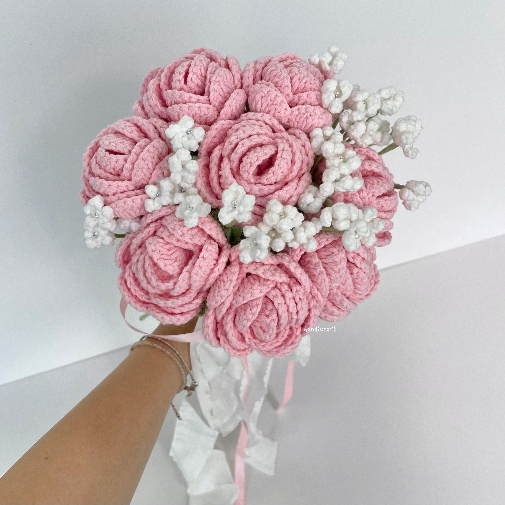 handicroft handmade crochet pink roses flower bouquet pink sprinkle
