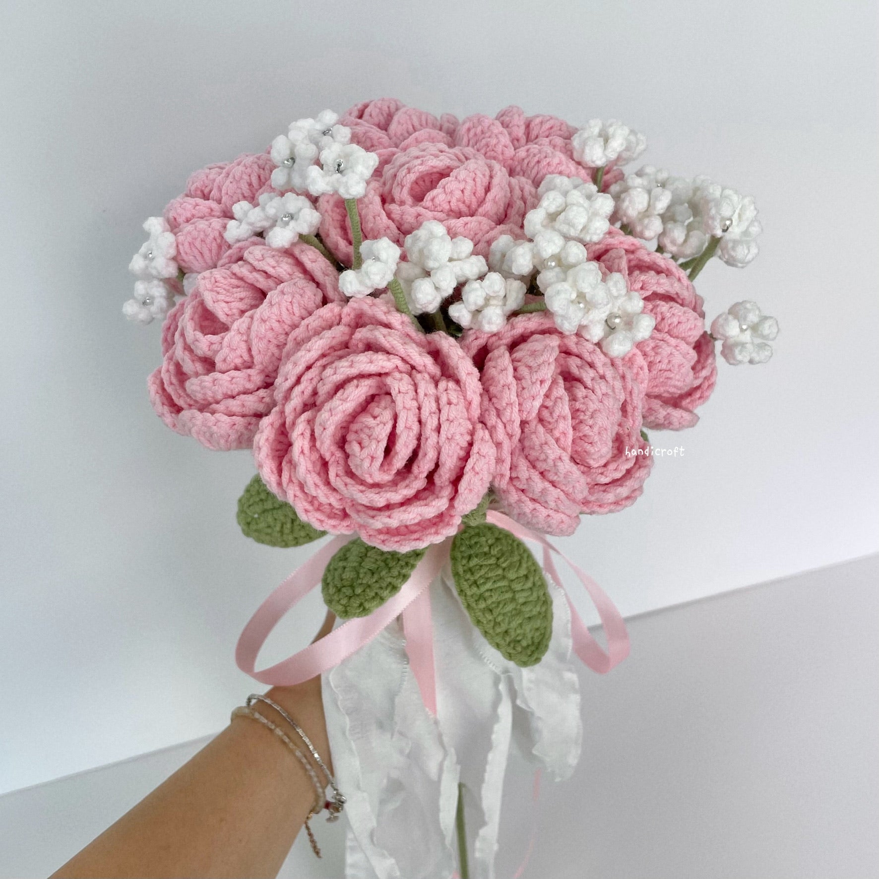 handicroft handmade crochet pink roses flower bouquet pink sprinkle