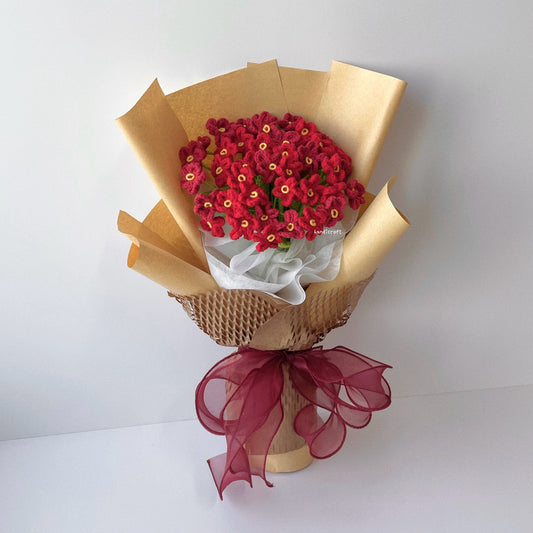 handicroft handmade crochet red forget-me-not flower bouquet little love story