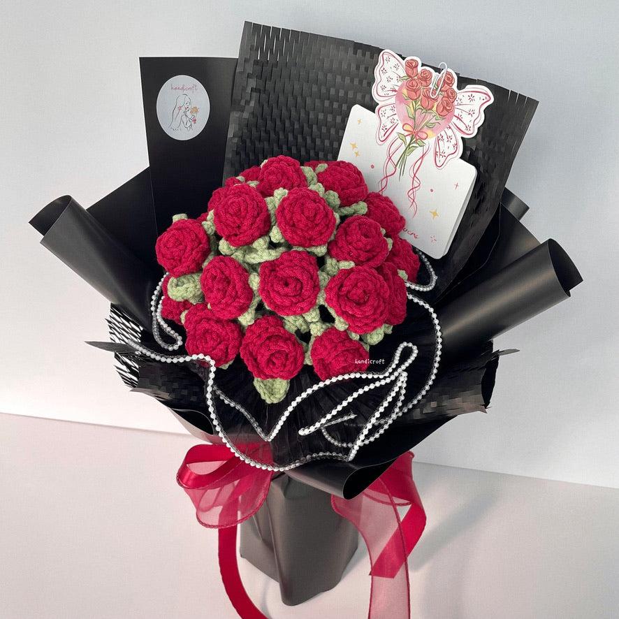 handicroft handmade crochet red mini roses flower bouquet passion's gift