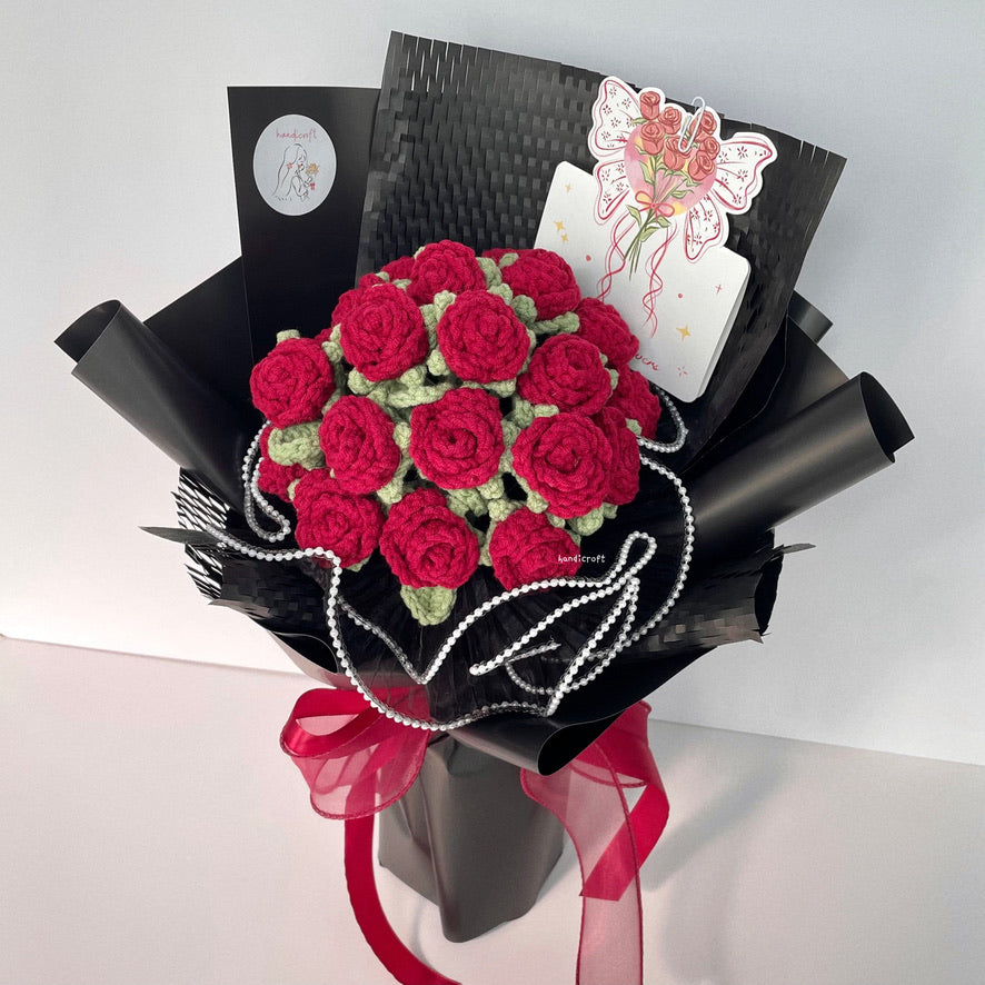 handicroft handmade crochet red mini roses flower bouquet passion's gift
