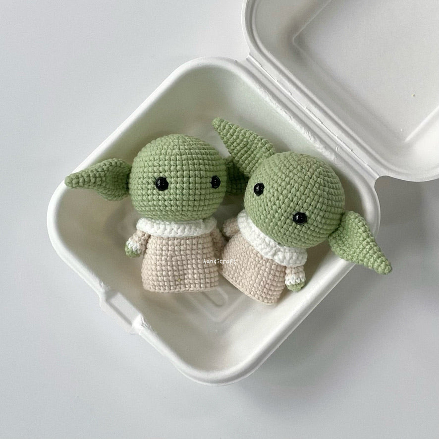 handicroft singapore handmade crochet baby yoda star wars amigurumi keychain