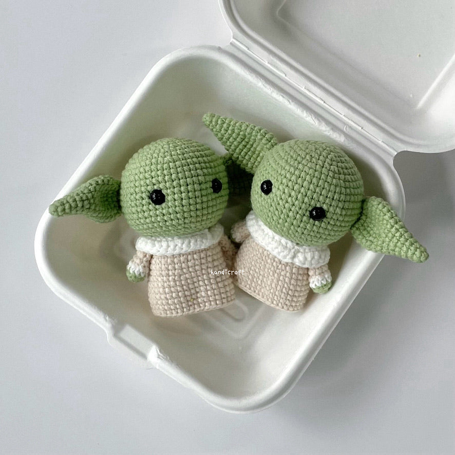 handicroft singapore handmade crochet baby yoda star wars amigurumi keychain