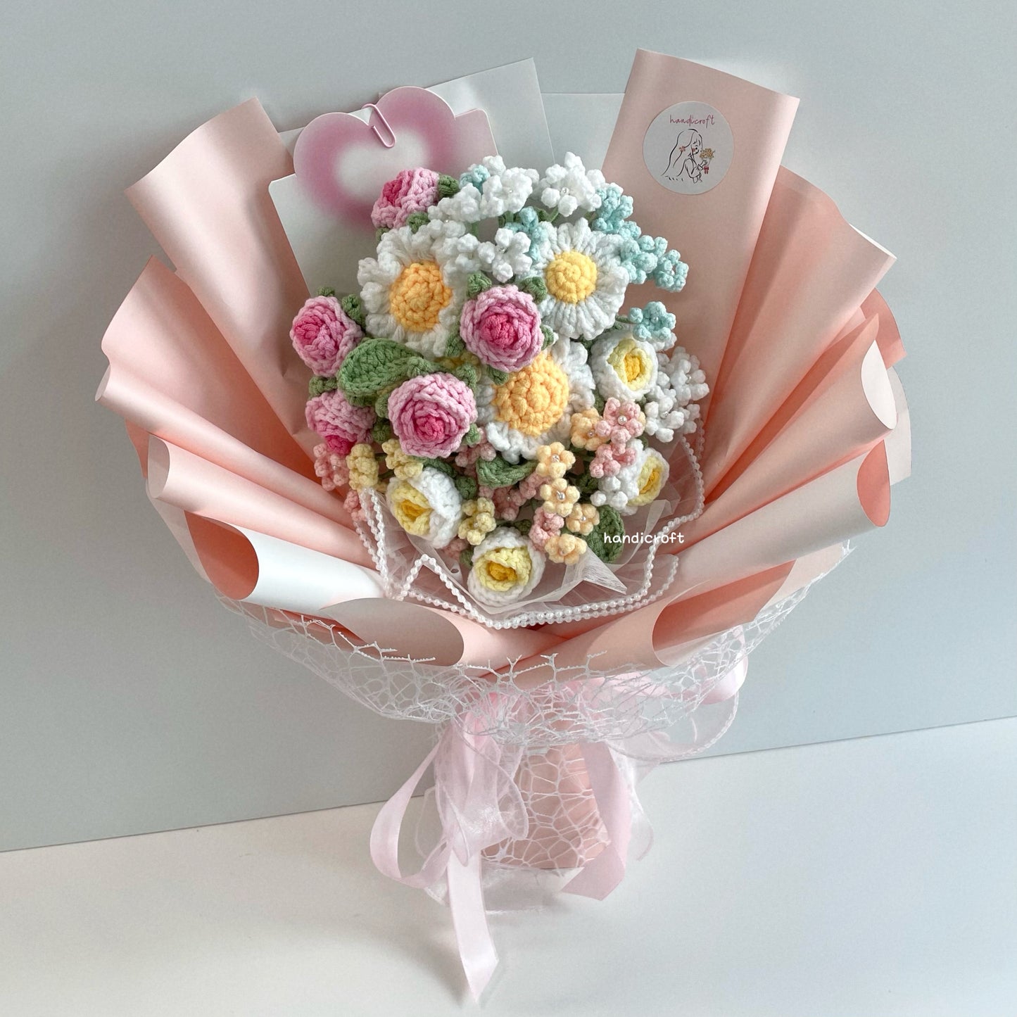handicroft singapore handmade crochet mini daisy rose baby's breath flower bouquet daisy daydream