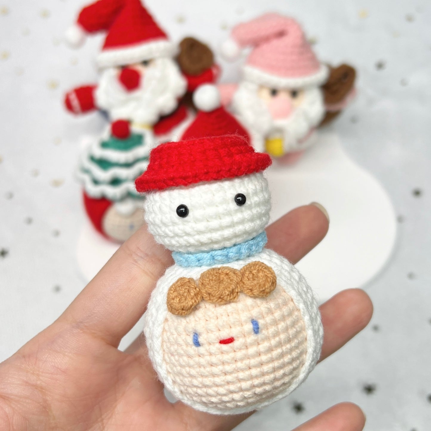 singapore handicroft handmade crochet christmas amigurumi keychain santa claus