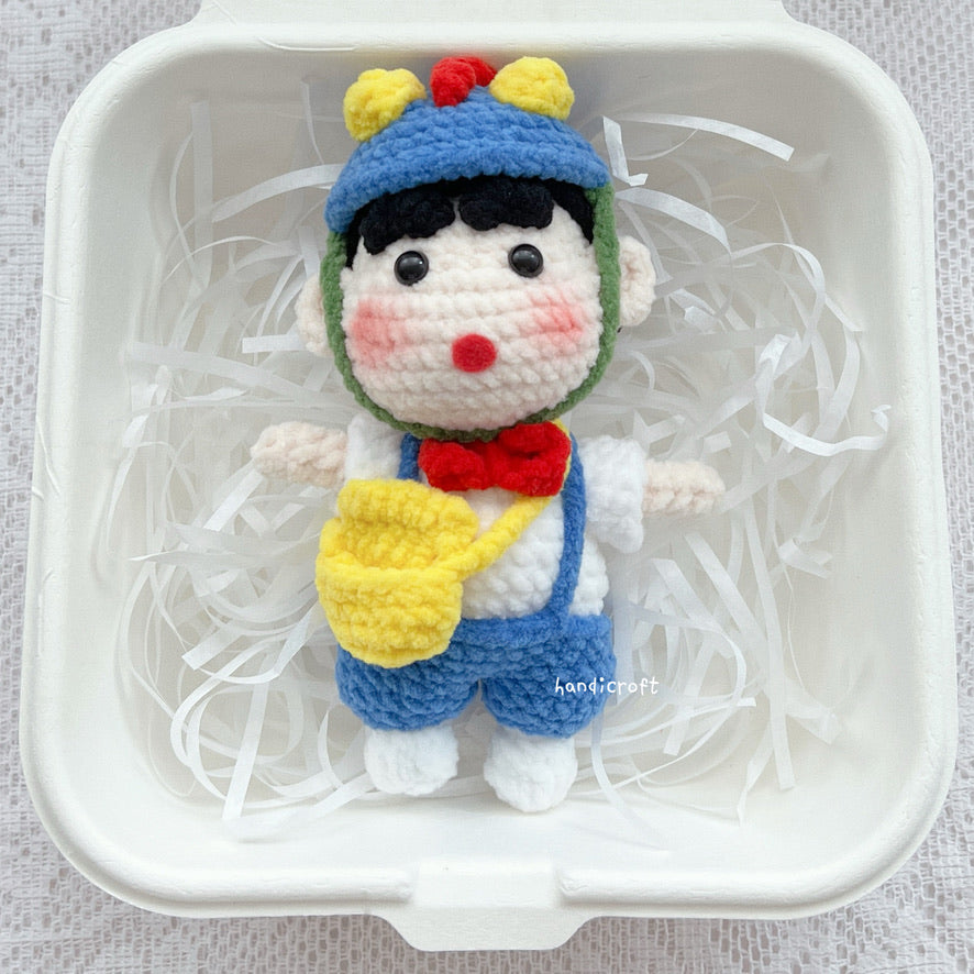 singapore handicroft handmade crochet crayon shin-chan keychain