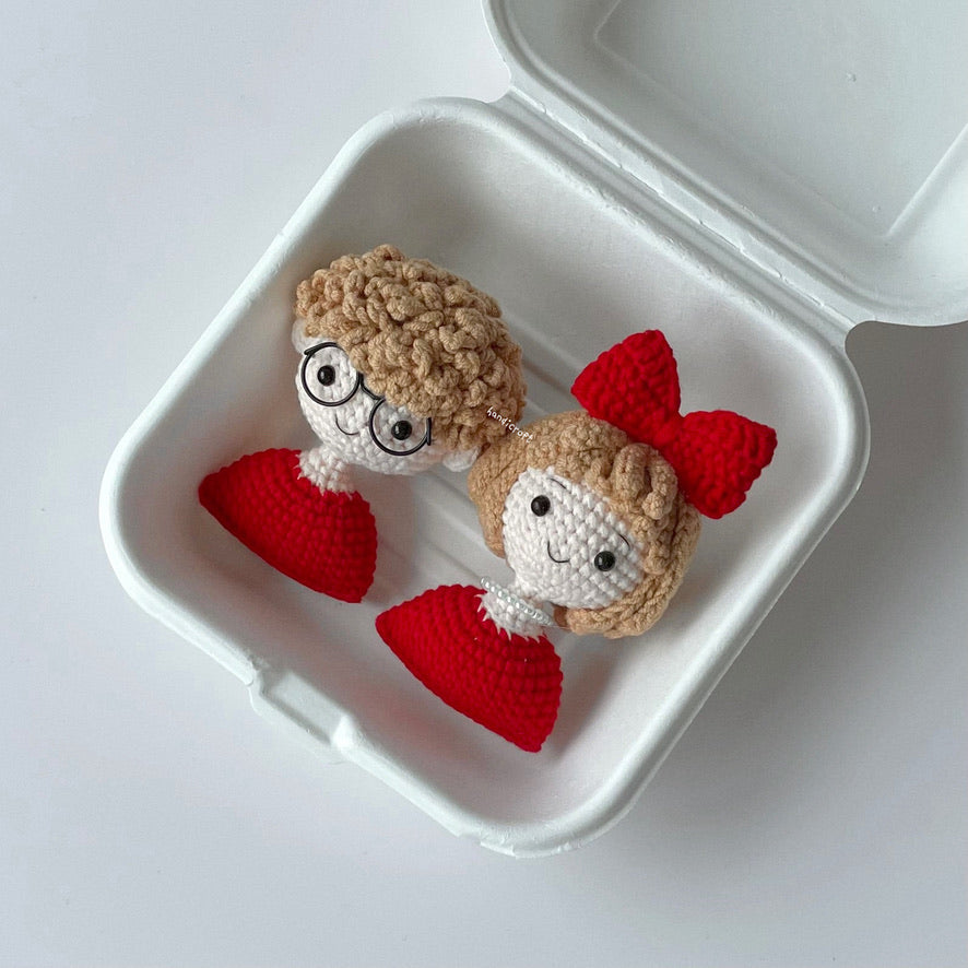 singapore handmade crochet couple boy and girl character amigurumi keychain red