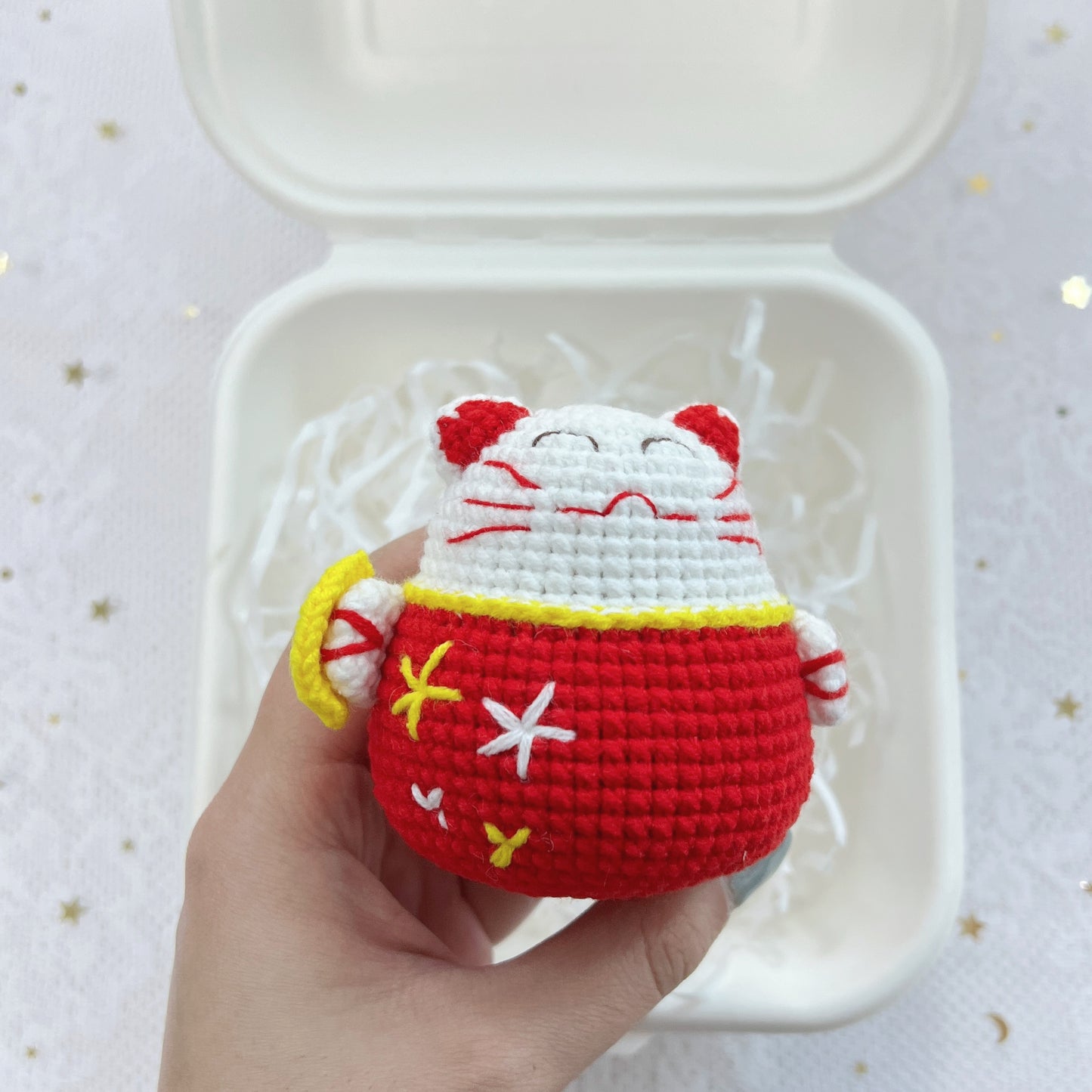 singapore handmade crochet maneki-neko fortune cat amigurumi keychain table display ζθ΄’η«