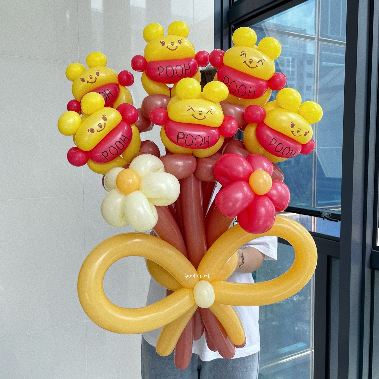 winnie the pooh - flower balloon bouquet ʕ •́؈•̀)🍯