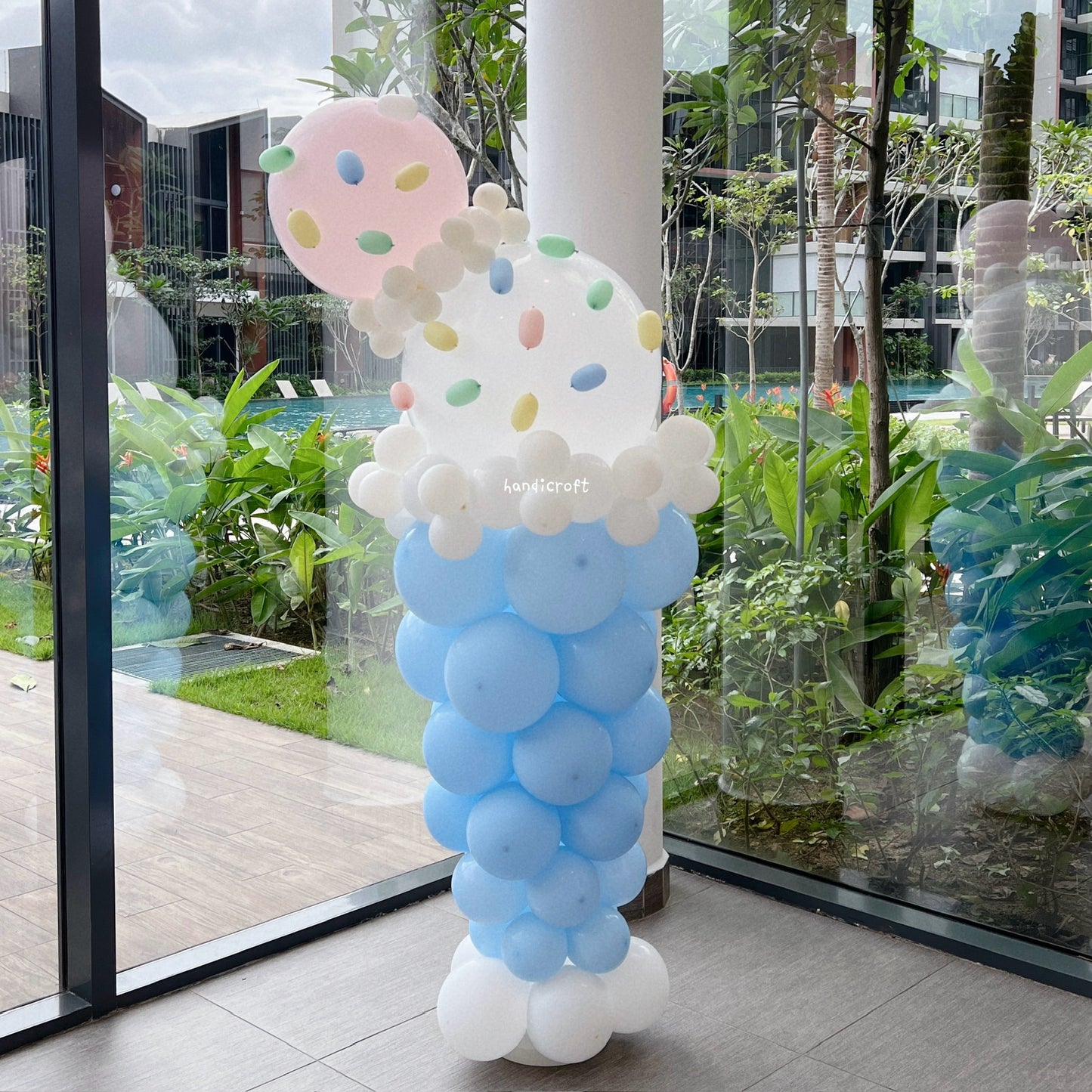 [FREE DELIVERY] scoop of joy - pastel macaron balloon ice cream stand