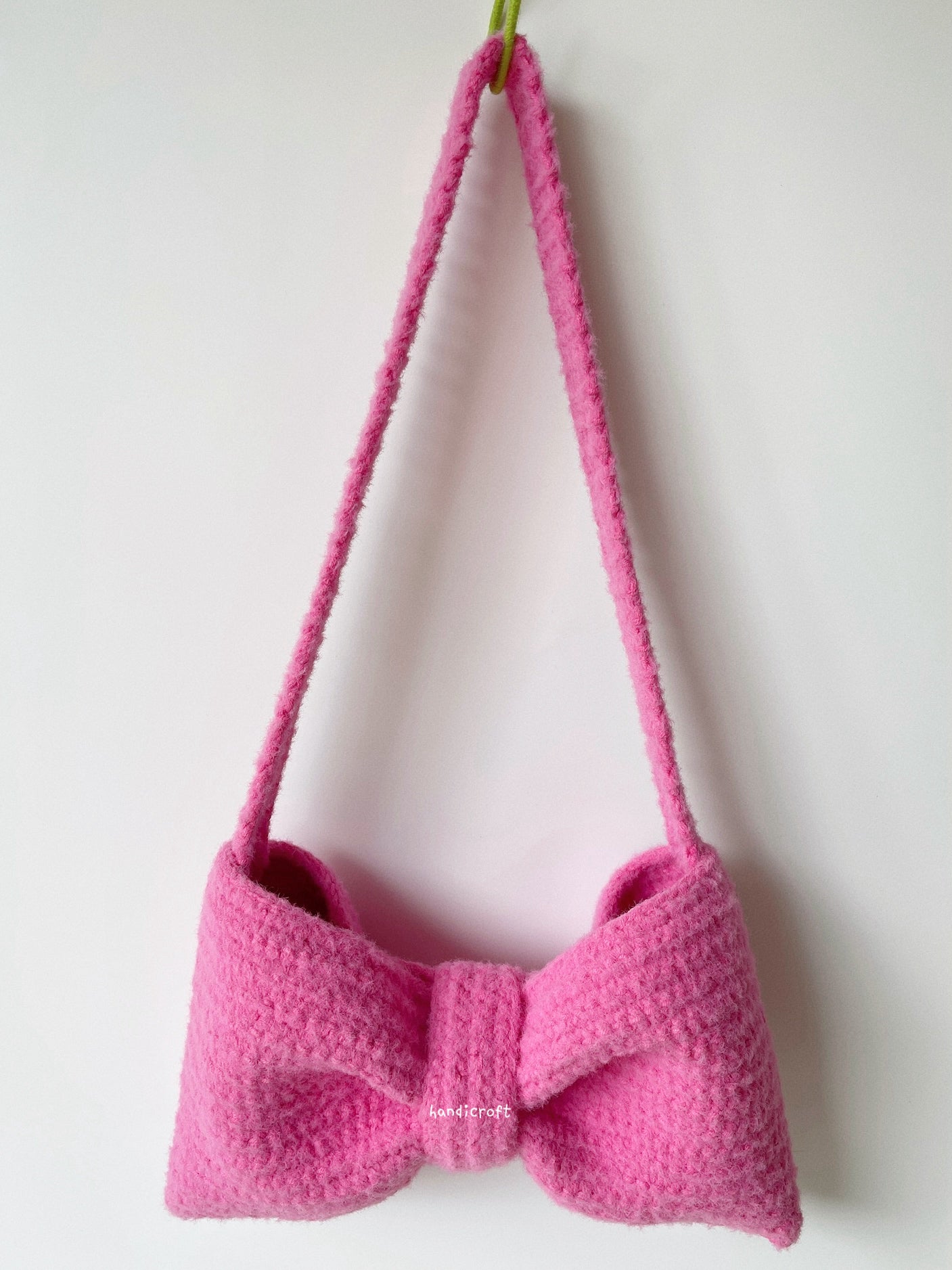 crochet bow bag - hot pink ⋆౨ৎ˚⟡˖ ࣪