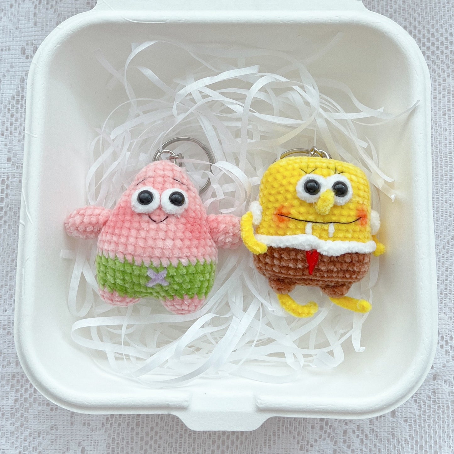 crochet spongebob & patrick star duo keychain ⋆｡‧˚☆˚‧｡⋆