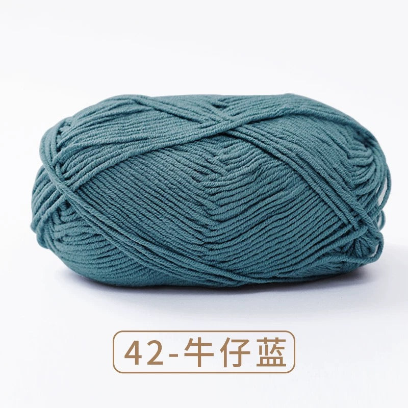 4-ply milk cotton high quality yarn 67 colours 雪妃尔萌娃娃四股牛奶毛线