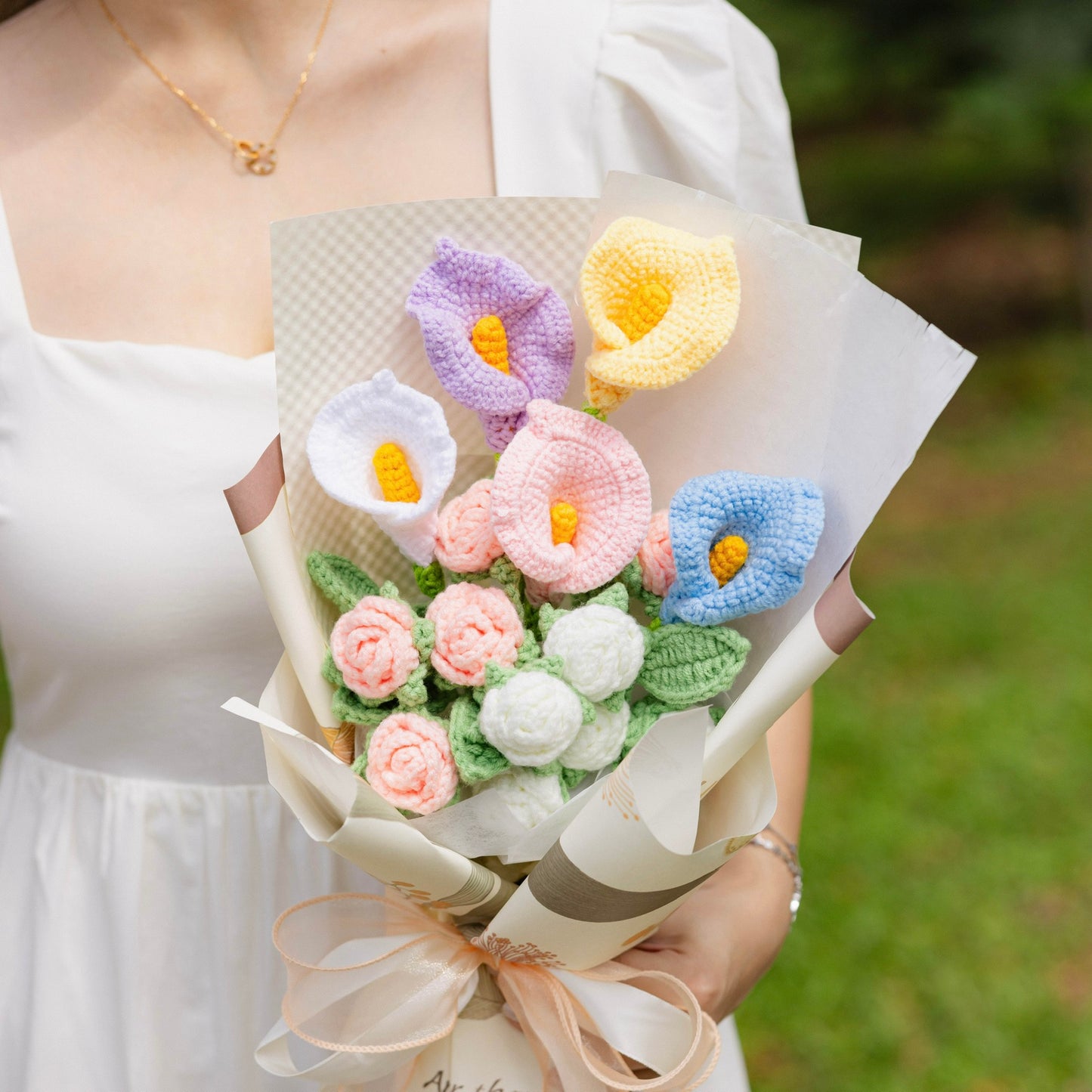 grace - calla lily crochet flower bouquet ‧₊˚ 🌈⋅🤍⋆