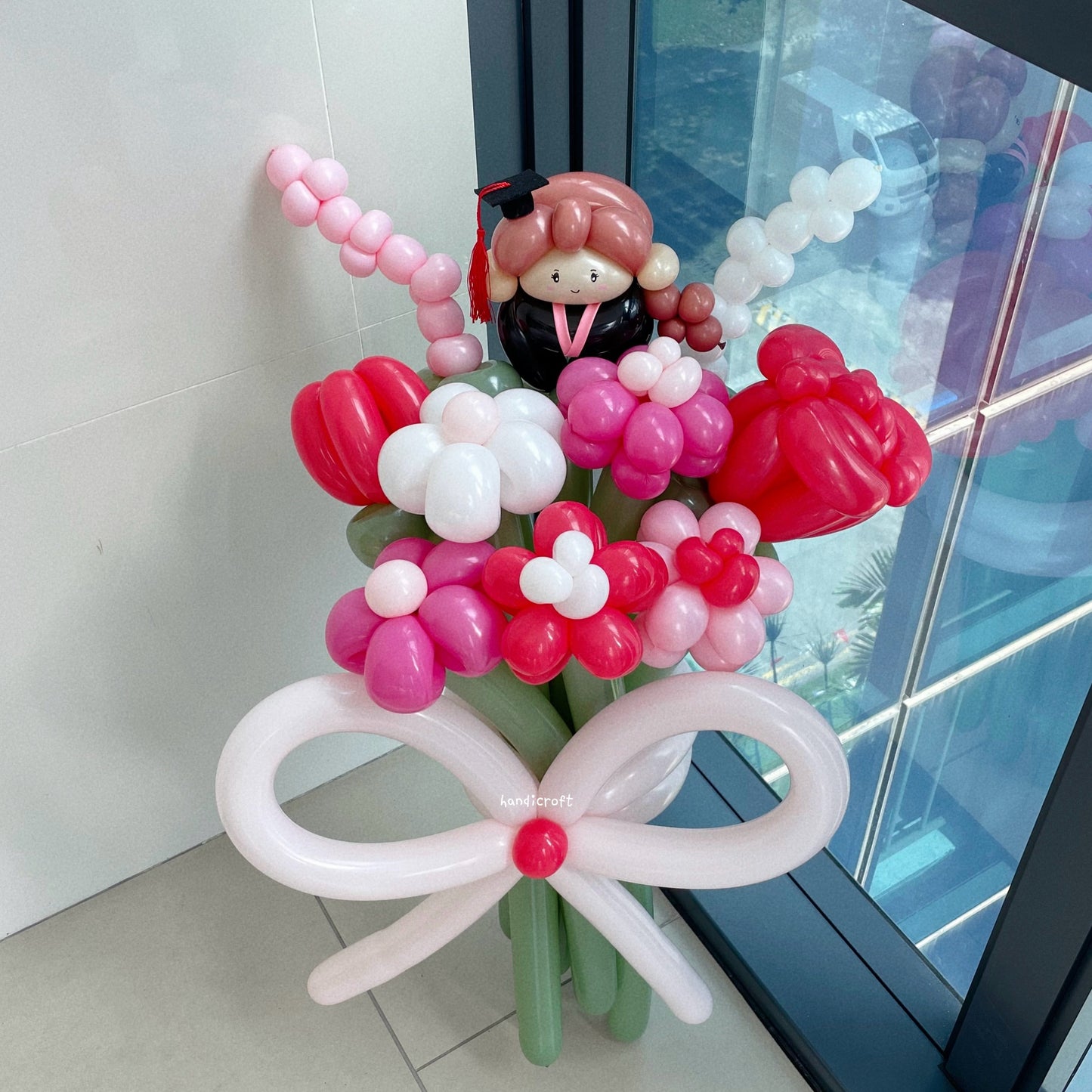 graduation sweet success flower balloon bouquet ✨🎓💐✧˖°