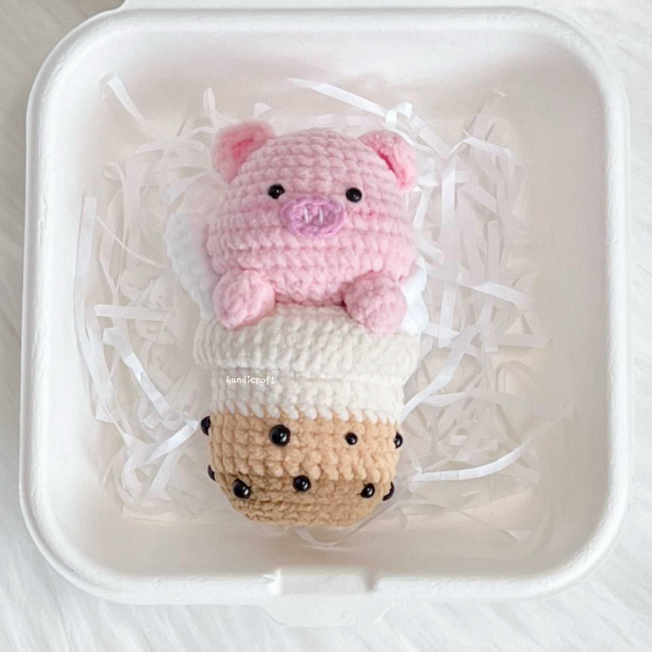 crochet bbt piggy keychain ₍ᐢ･⚇･ᐢ₎🧋