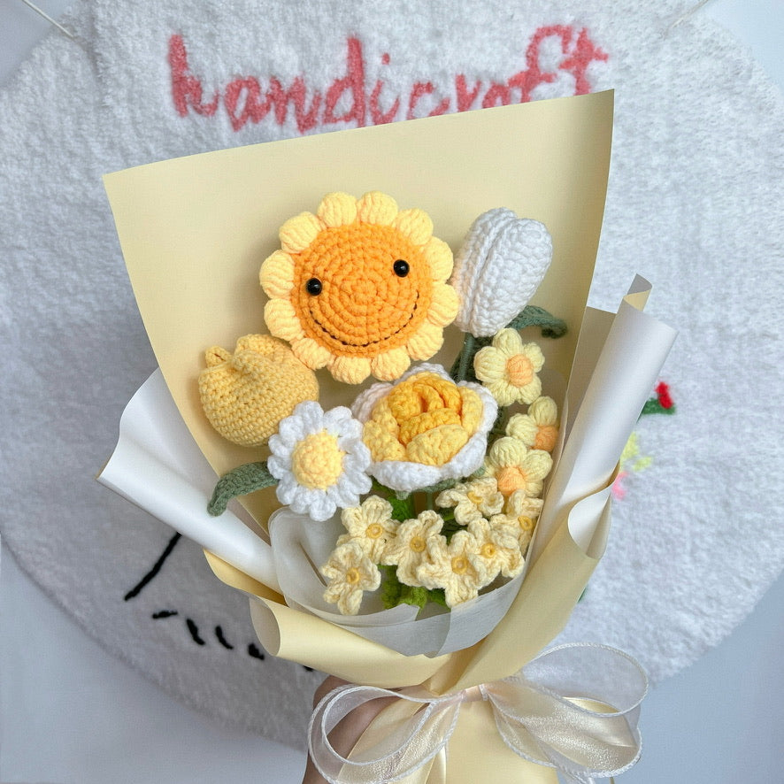 sunny smiles - yellow sunflower crochet flower bouquet 🌤️⋆ ˚｡⋆୨୧˚😊