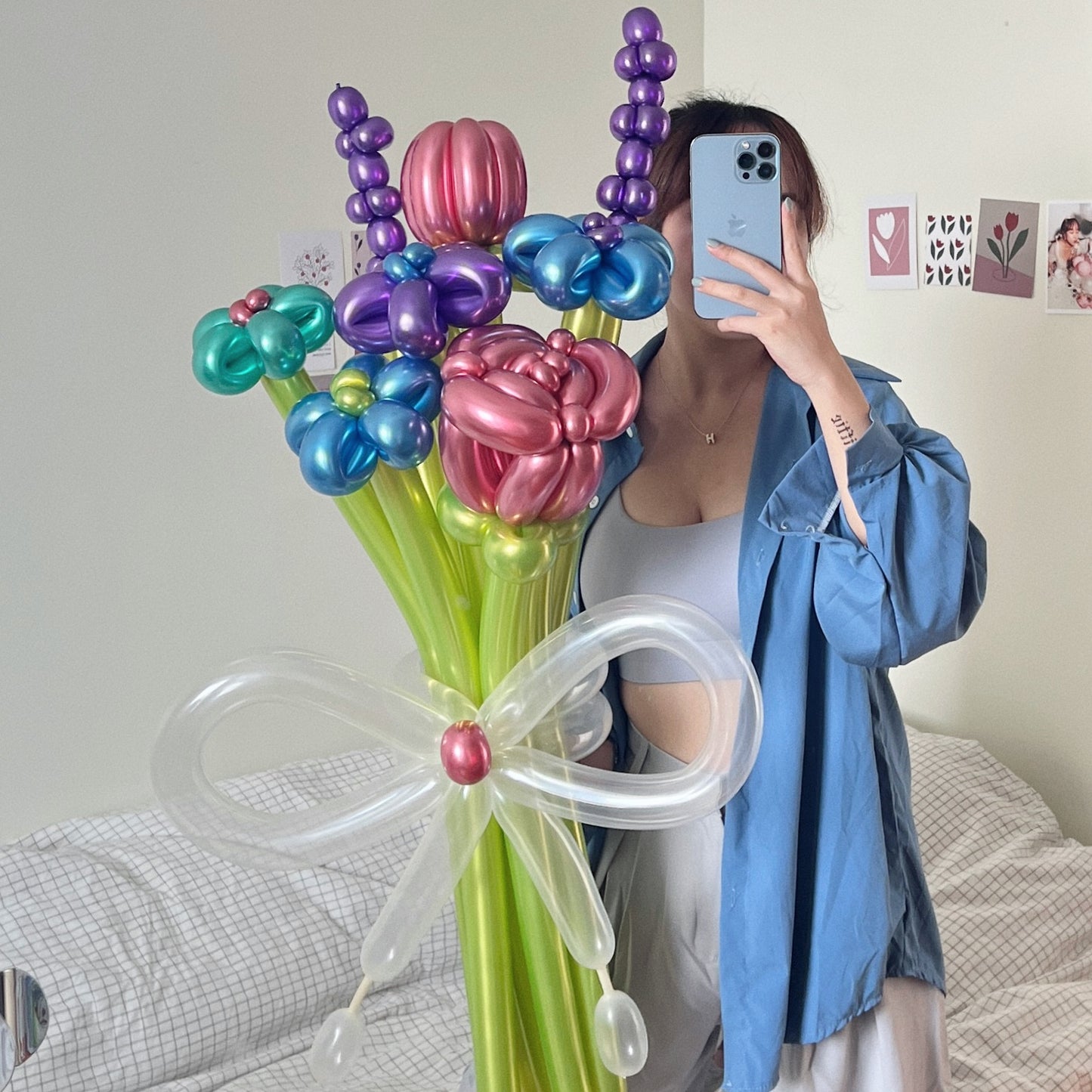 metallic colourful flower balloon bouquet 🪩