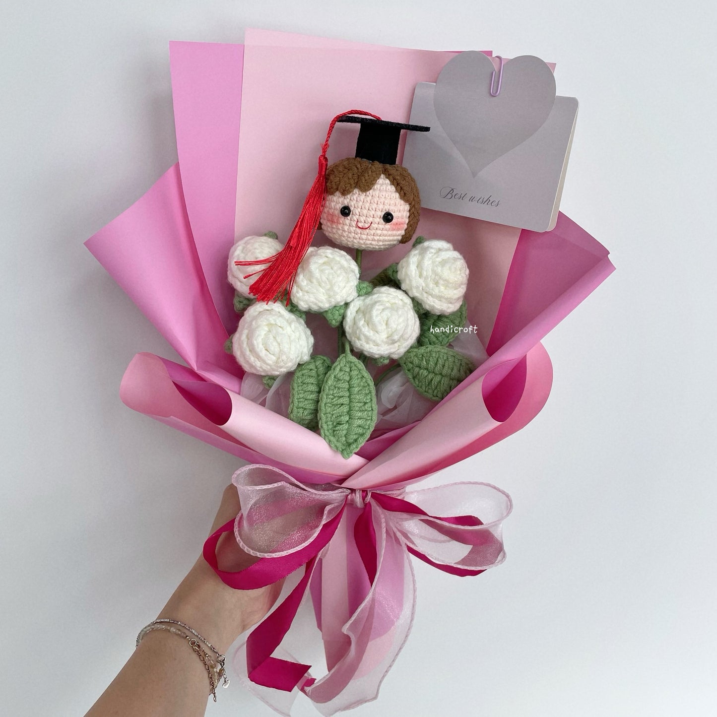 [AVAIL IN 12 COLOURS] grad & bloom - graduation special crochet flower bouquet 🎓🌹⋆.ೃ࿔*