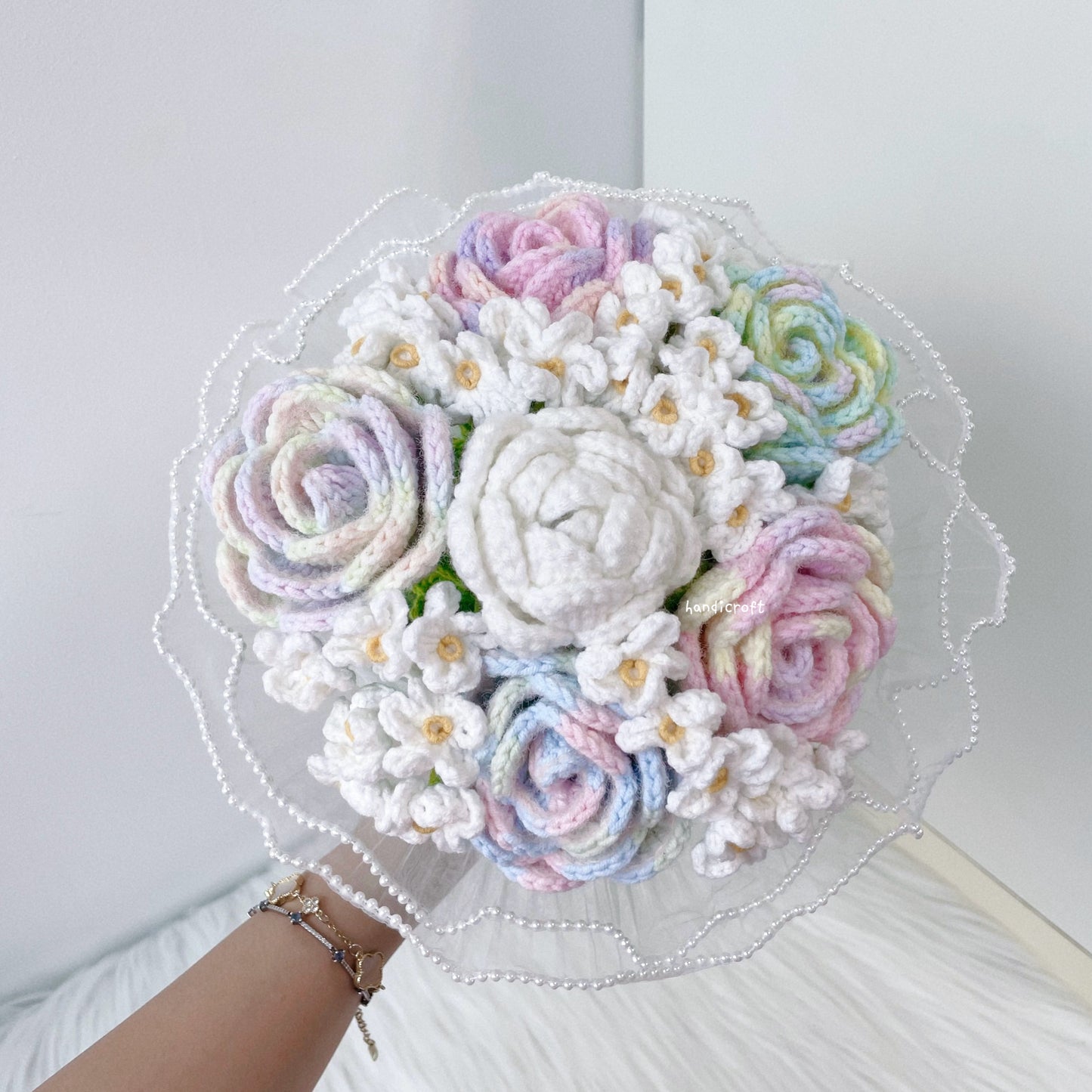 pastel dreams - handicroft special roses crochet flower bouquet .⋆｡🍭࿔˚⋅