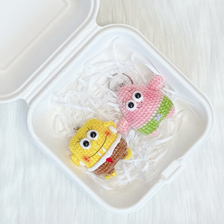 crochet spongebob & patrick star duo keychain ⋆｡‧˚☆˚‧｡⋆