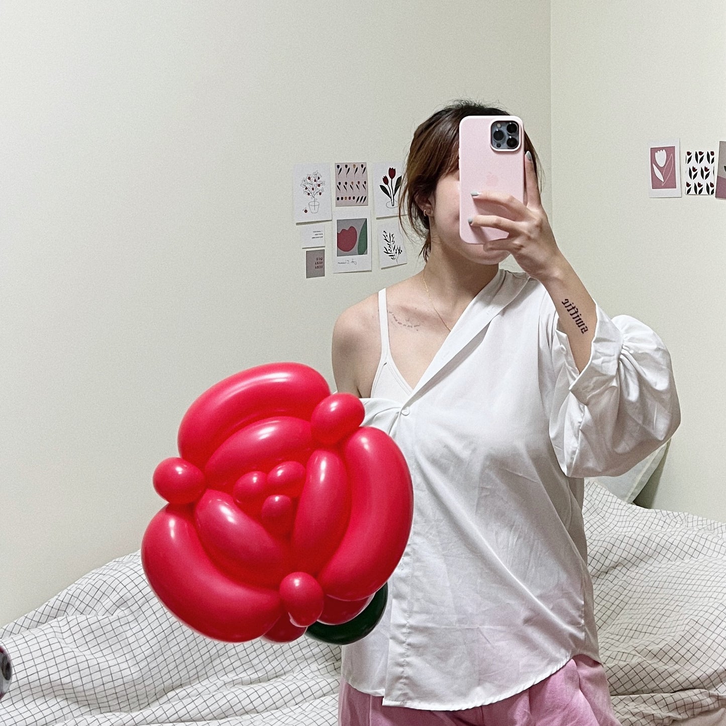 jumbo rose flower balloon bloom ₊˚ʚ 🌹₊˚✧ ﾟ.