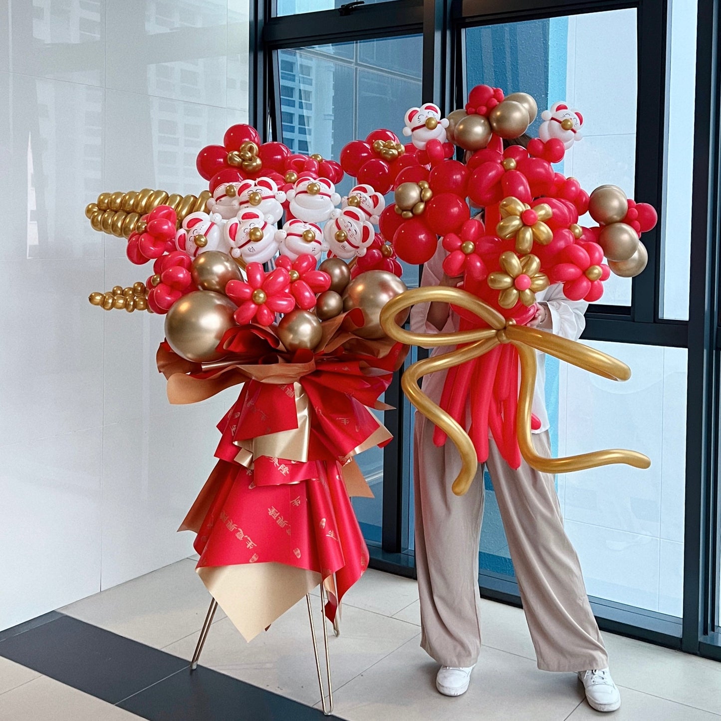[FREE DELIVERY] red & gold paws of prosperity & fortune congratulatory flower balloon stand ° 🌹💸✨☆💫°