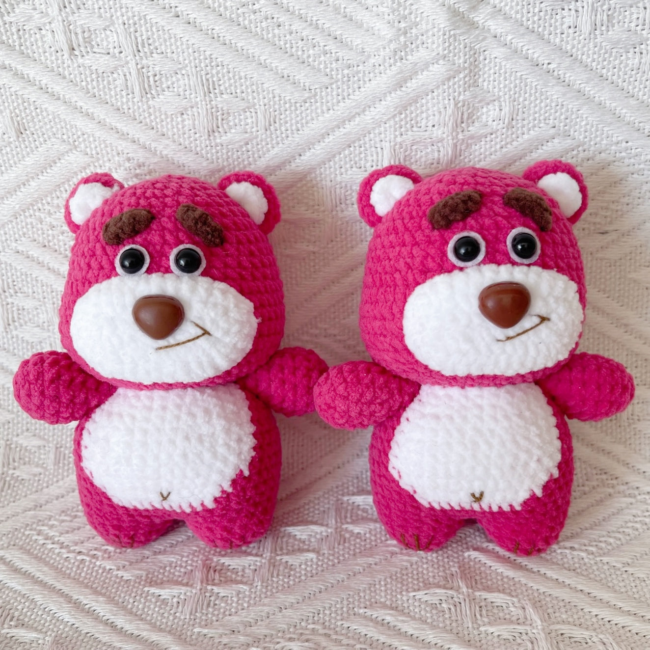 crochet lotso strawberry bear keychain ₊˚⊹♡🍓♡⊹˚₊