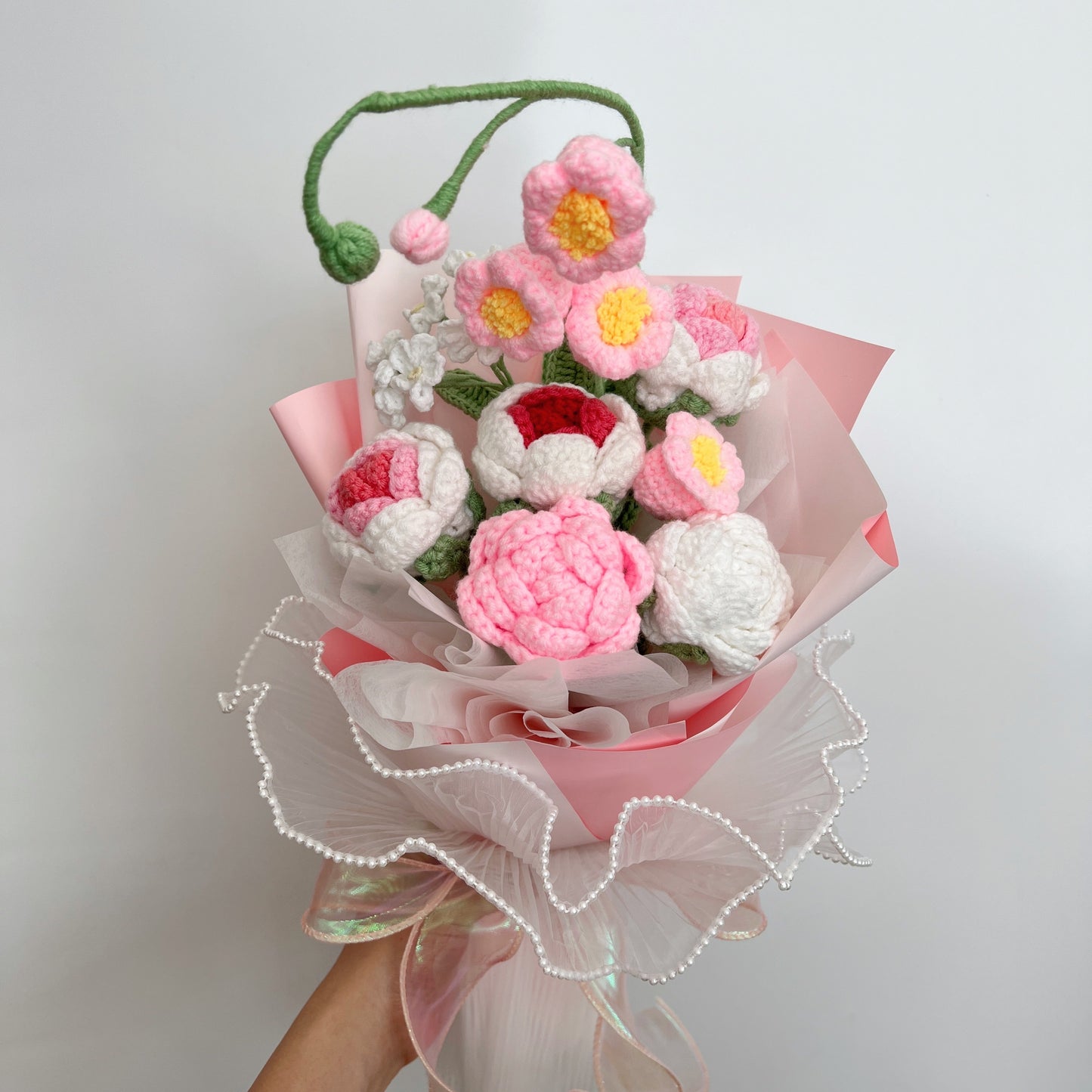 pink whispers - pink & white crochet flower bouquet 🌸