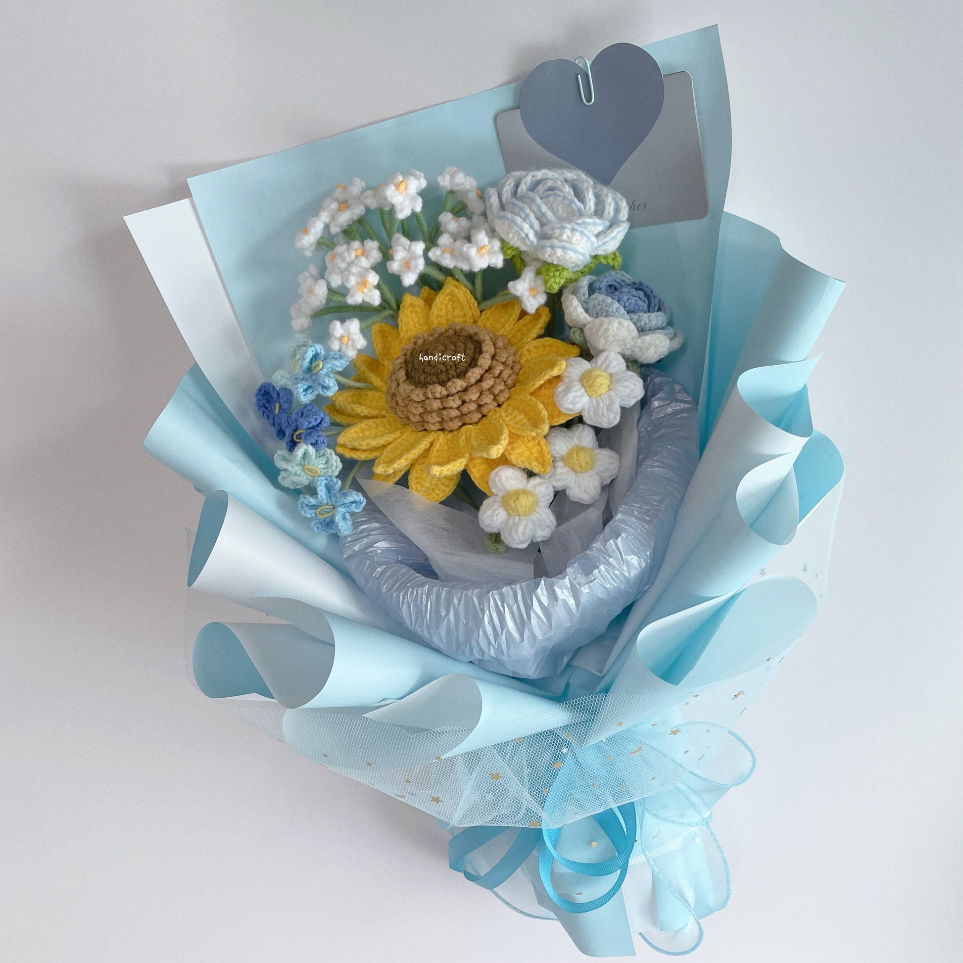 handicroft crochet jumbo sunflower flower bouquet sunshine & bliss in blue