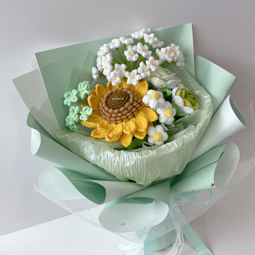 handicroft crochet jumbo sunflower flower bouquet sunshine & bliss in green