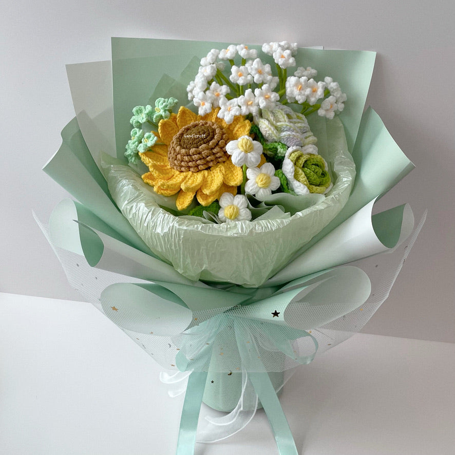 handicroft crochet jumbo sunflower flower bouquet sunshine & bliss in green