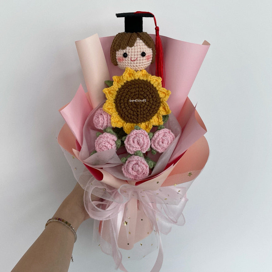 handicroft graduation flower bouquet grad & bloom light pink with sunflower